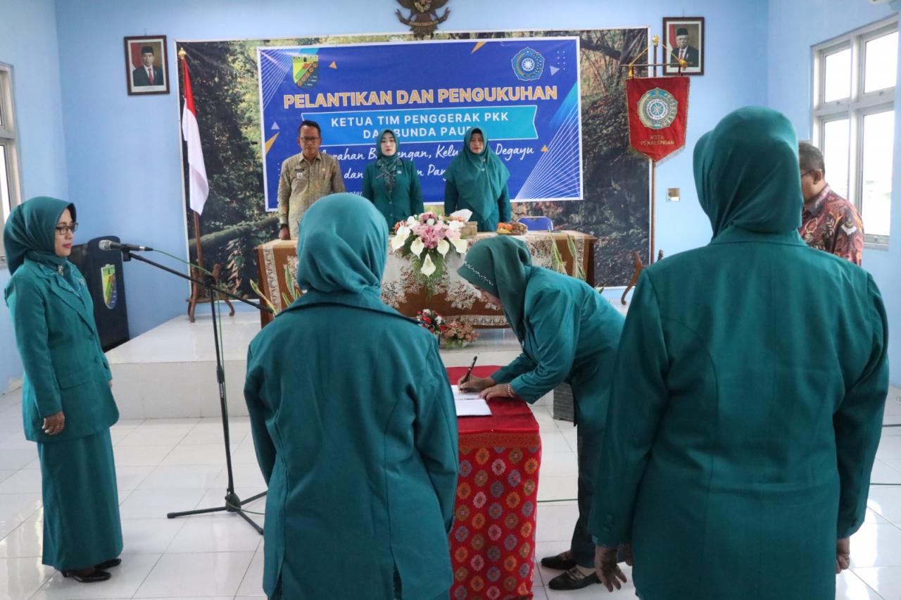 PELANTIKAN PKK DAN BUNDA PAUD - Kecamatan Pekalongan Utara Kota Pekalongan  - Website Resmi Kecamatan Pekalongan Utara Kota Pekalongan - KEC.PKL UTARA